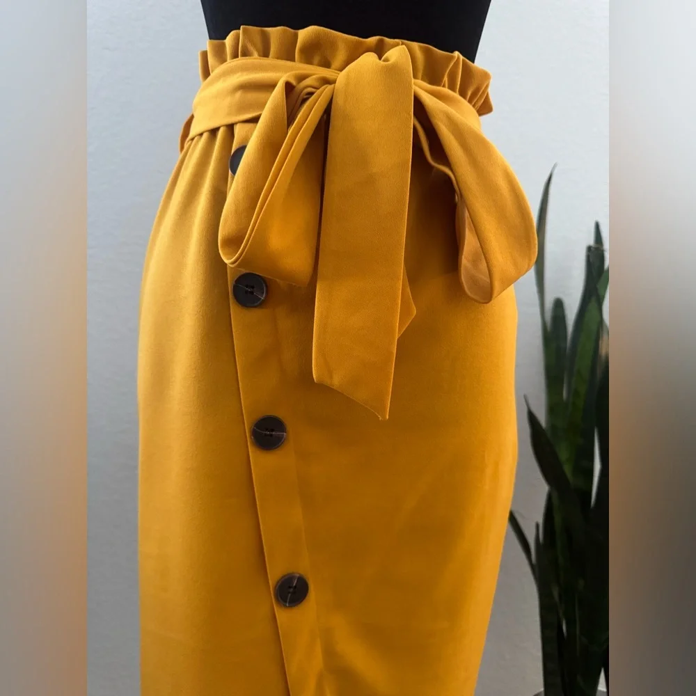 NWOT‎ SHEIN PAPERBAG SKIRT